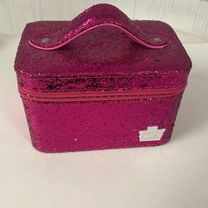 CaBoodles shimmer makeup case